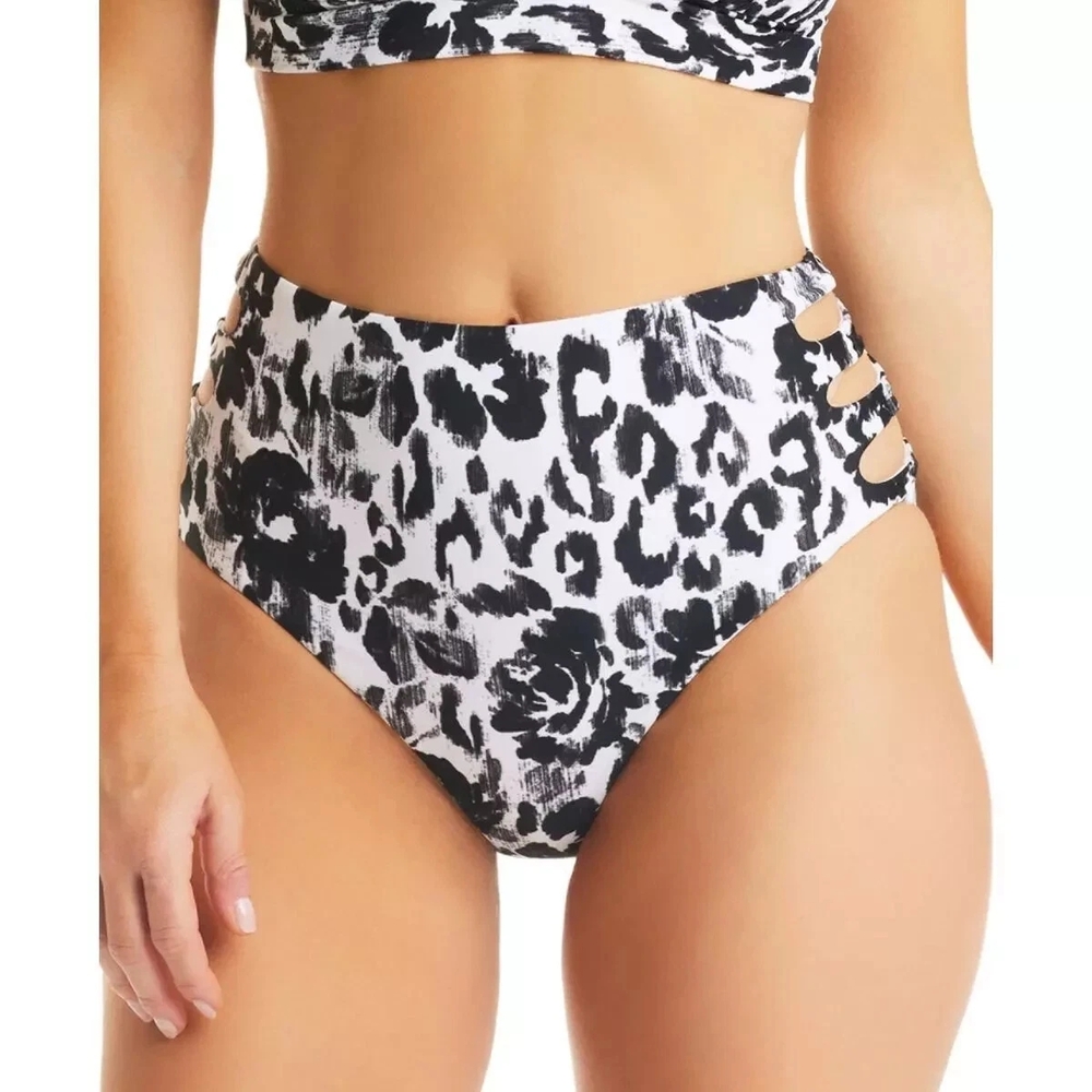BAR III Cut Out Bikini Bottom Animal Printed Swim SIZE MEDIUM New